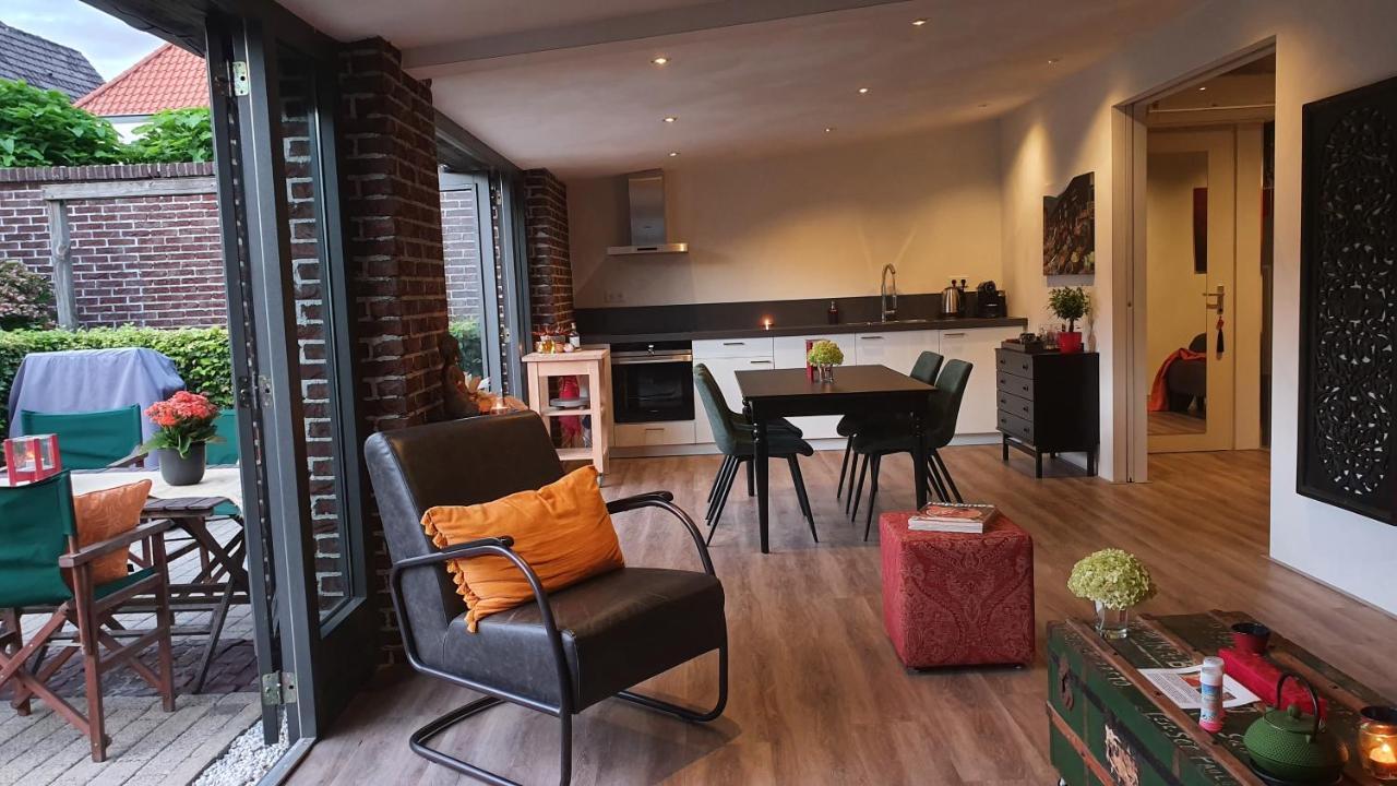 Downtown Hideaway, B&B Grand Deluxe Ейндховен Екстериор снимка